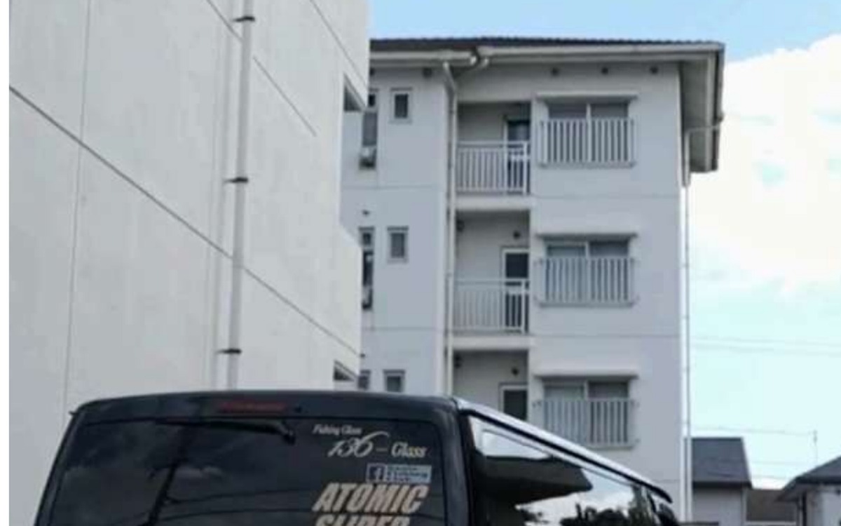 依頼先へ向かうための作業車両